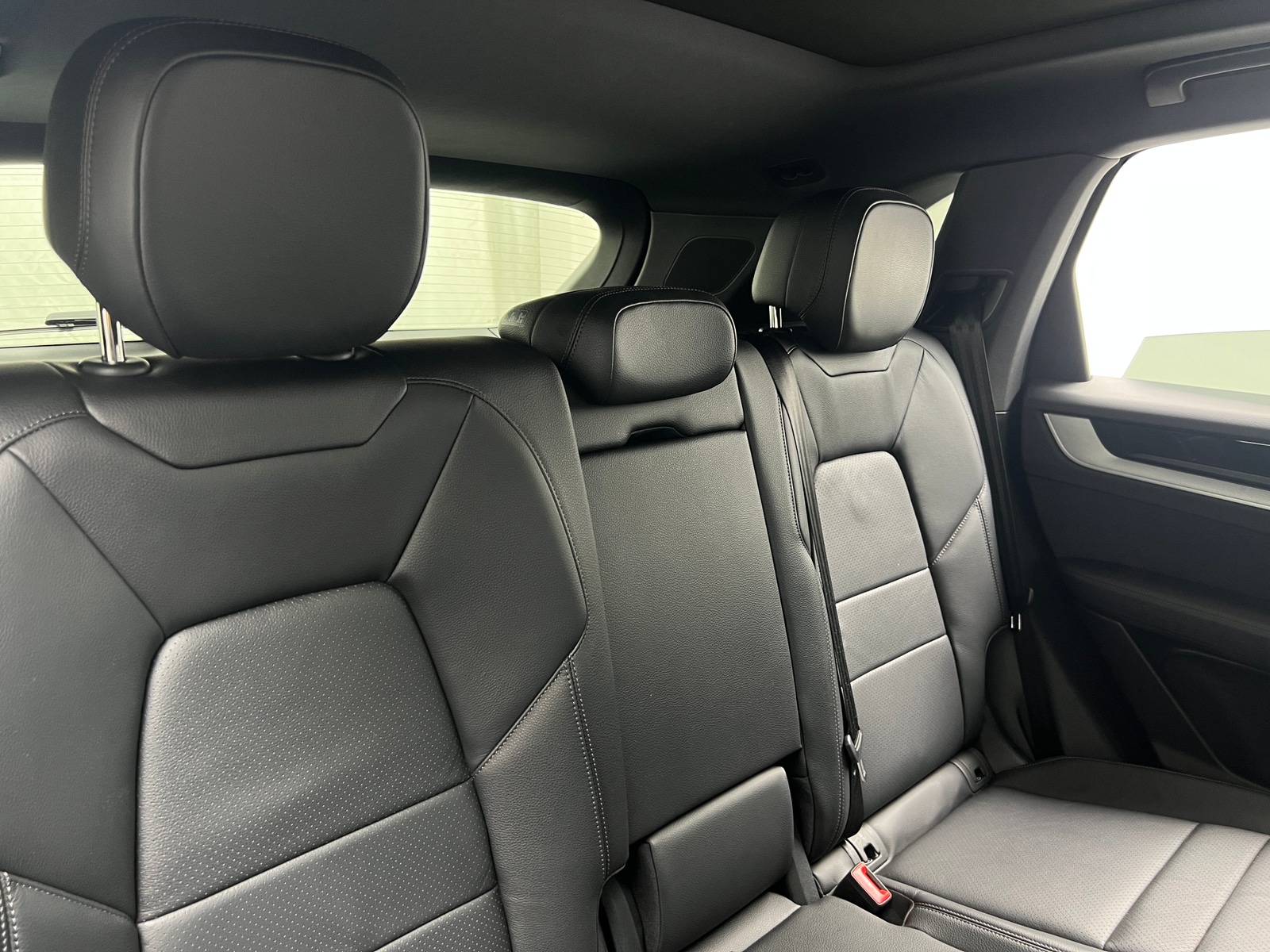 Thumbnail: 2024 Porsche Cayenne - 5