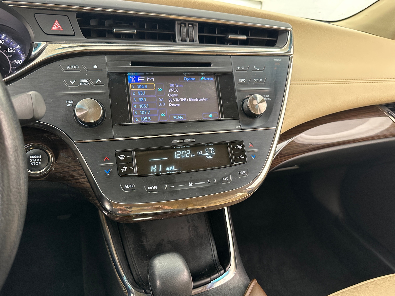 Thumbnail: 2014 Toyota Avalon - 3