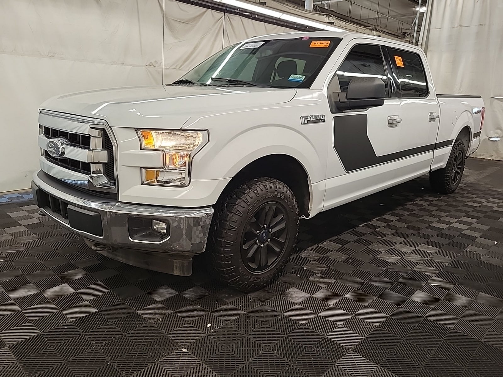 2017 Ford F-150 4WD Supercrew 157" XLT