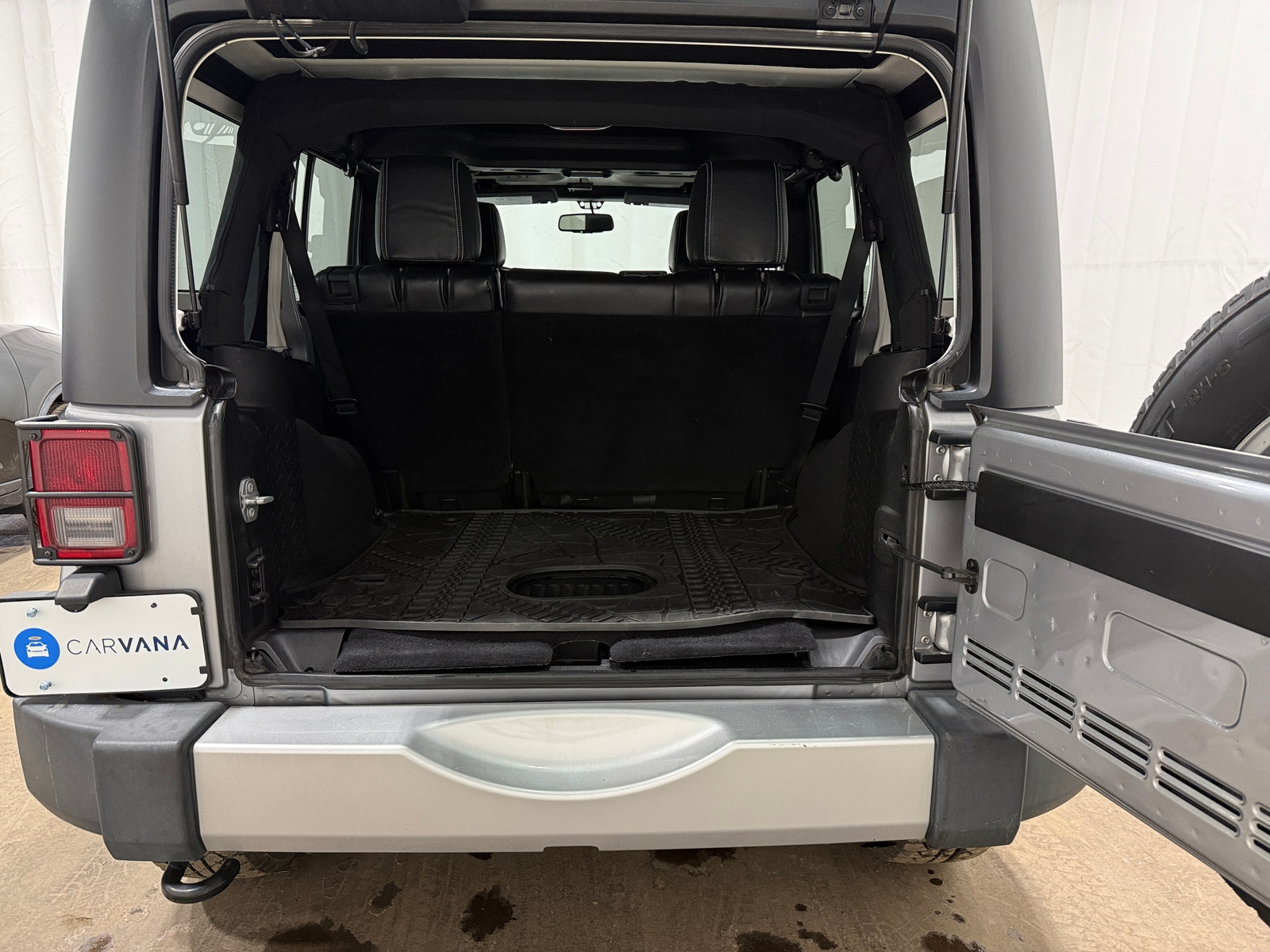 Thumbnail: 2015 Jeep Wrangler - 7