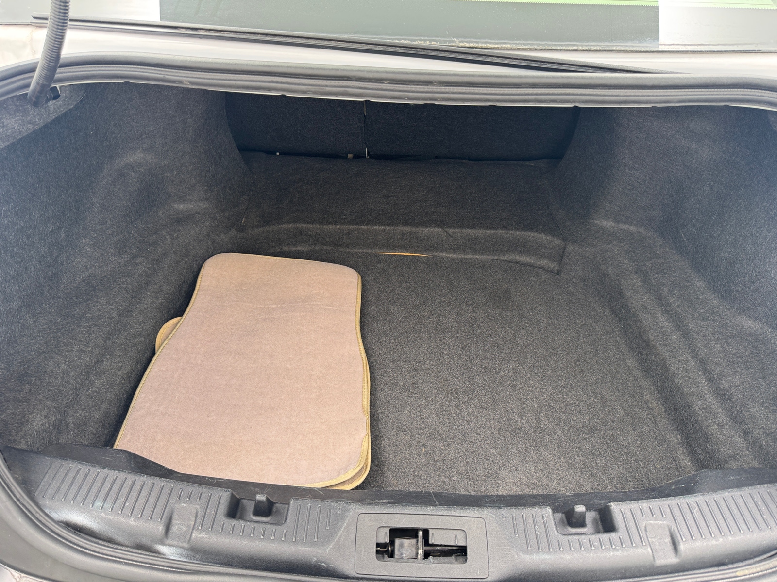 Thumbnail: 2019 Ford Taurus - 7