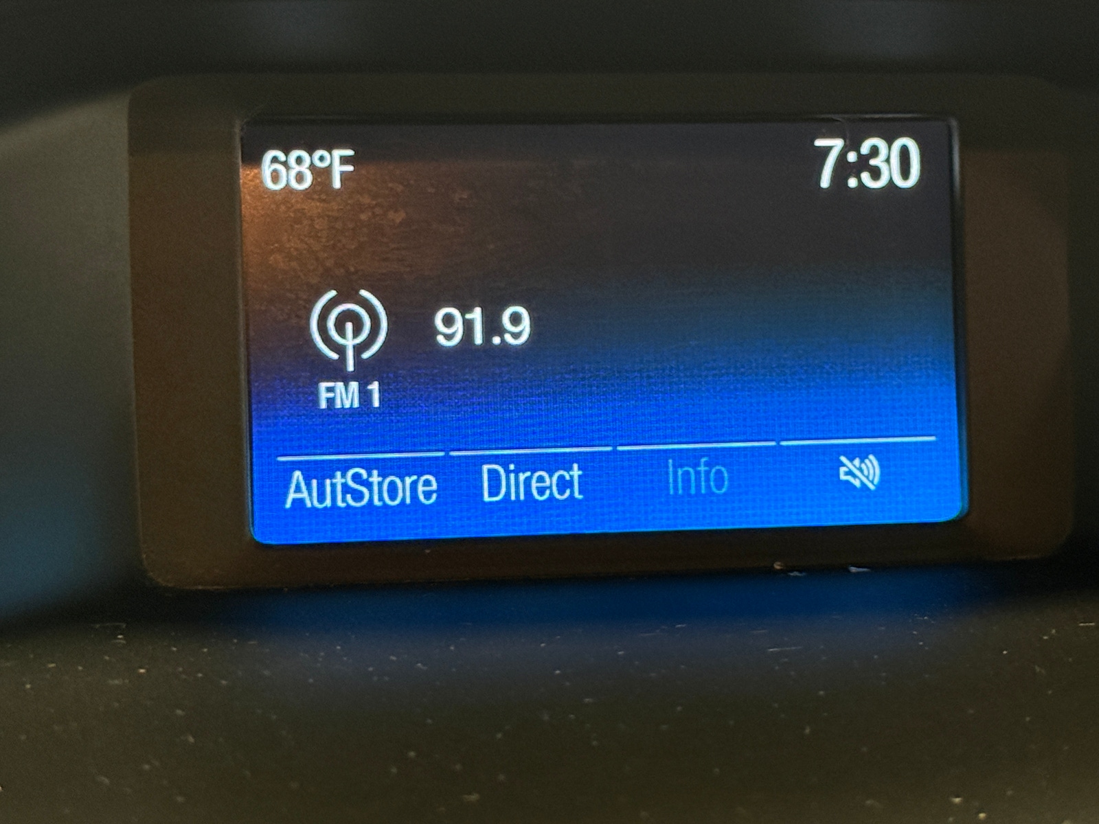 Thumbnail: 2015 Ford Focus - 4