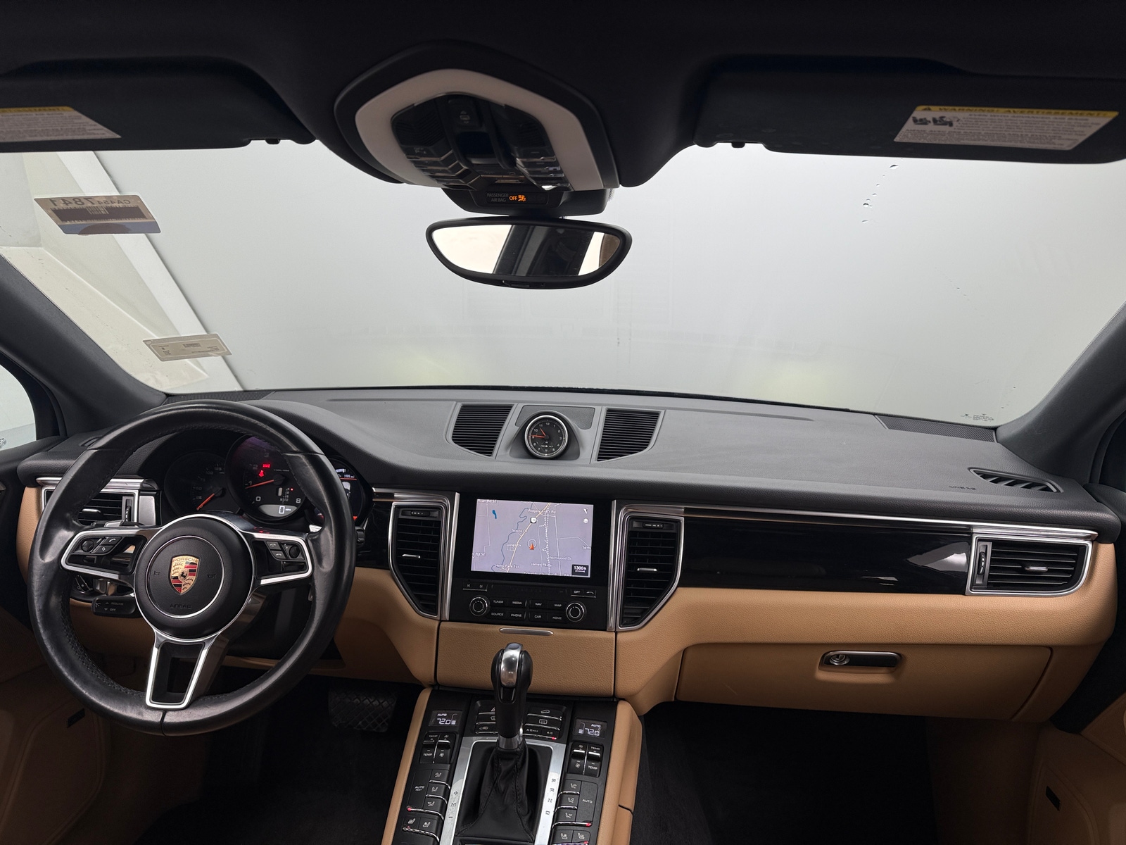 Thumbnail: 2017 Porsche Macan - 2