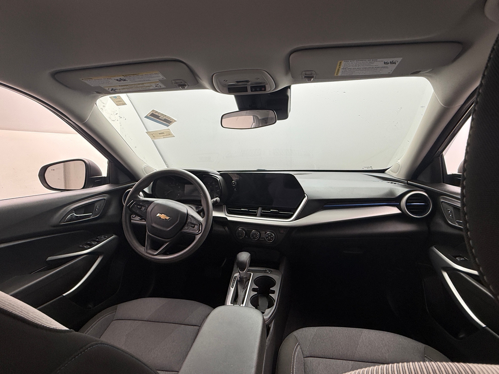 Thumbnail: 2024 Chevrolet Trax - 3