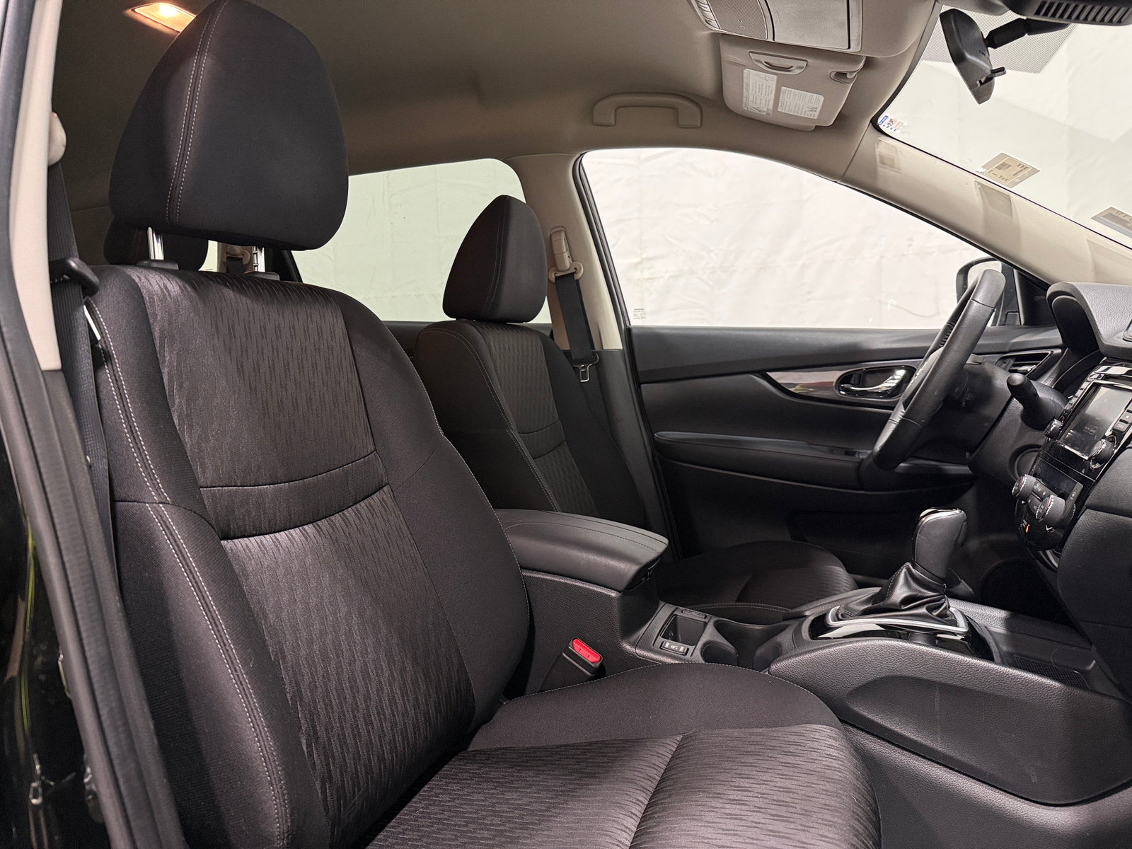 Thumbnail: 2019 Nissan Rogue - 2