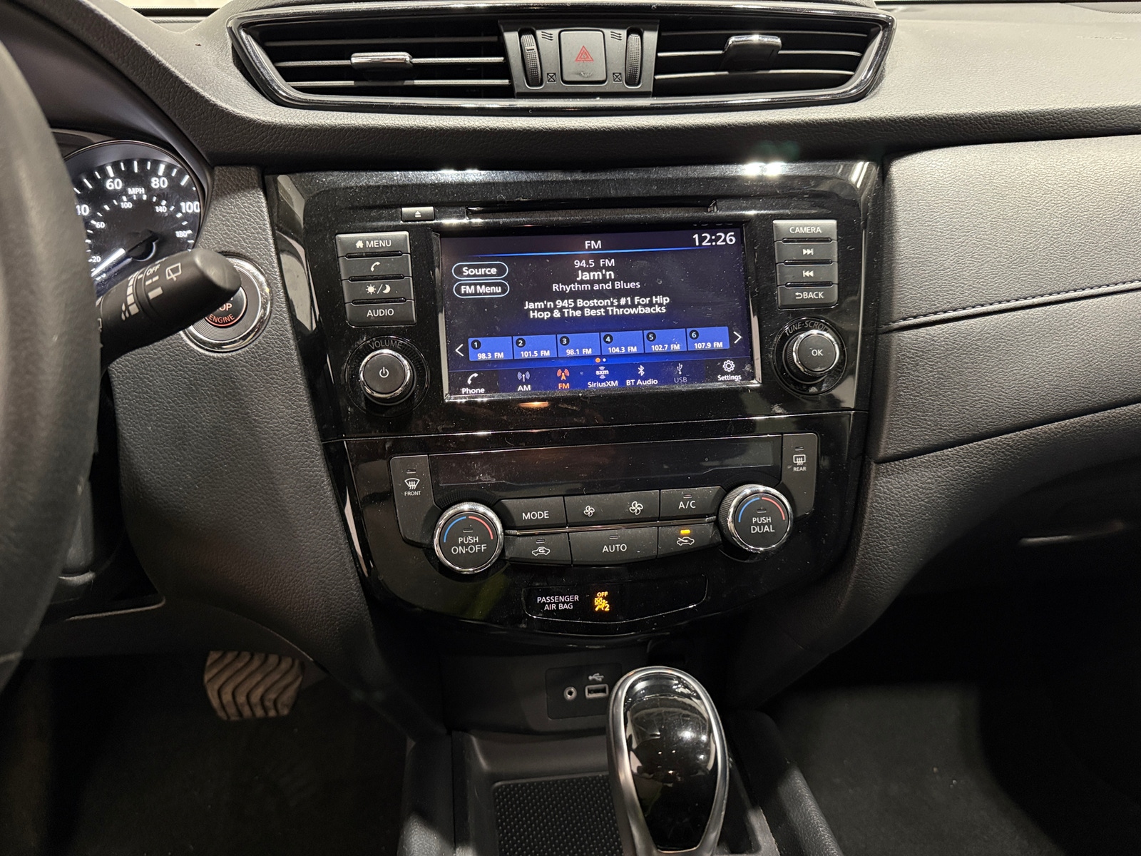 Thumbnail: 2019 Nissan Rogue - 4