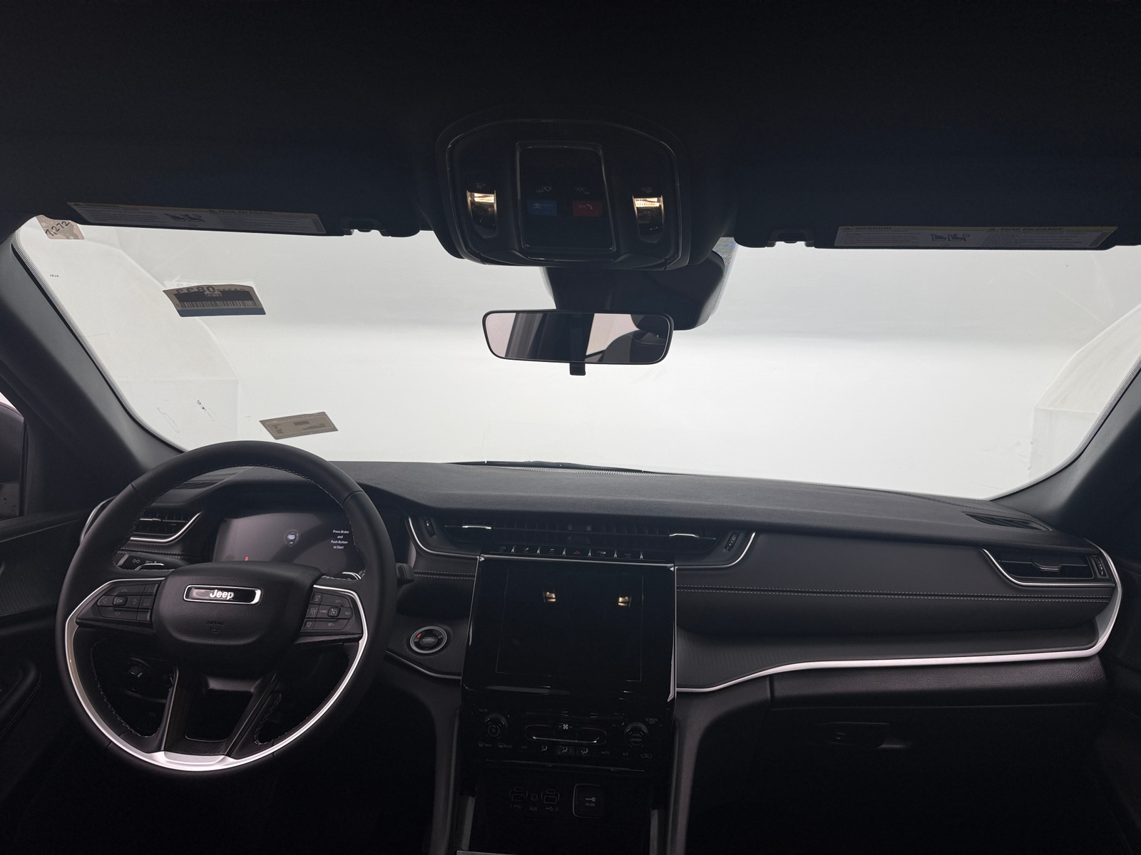 Thumbnail: 2025 Jeep Grand Cherokee - 3