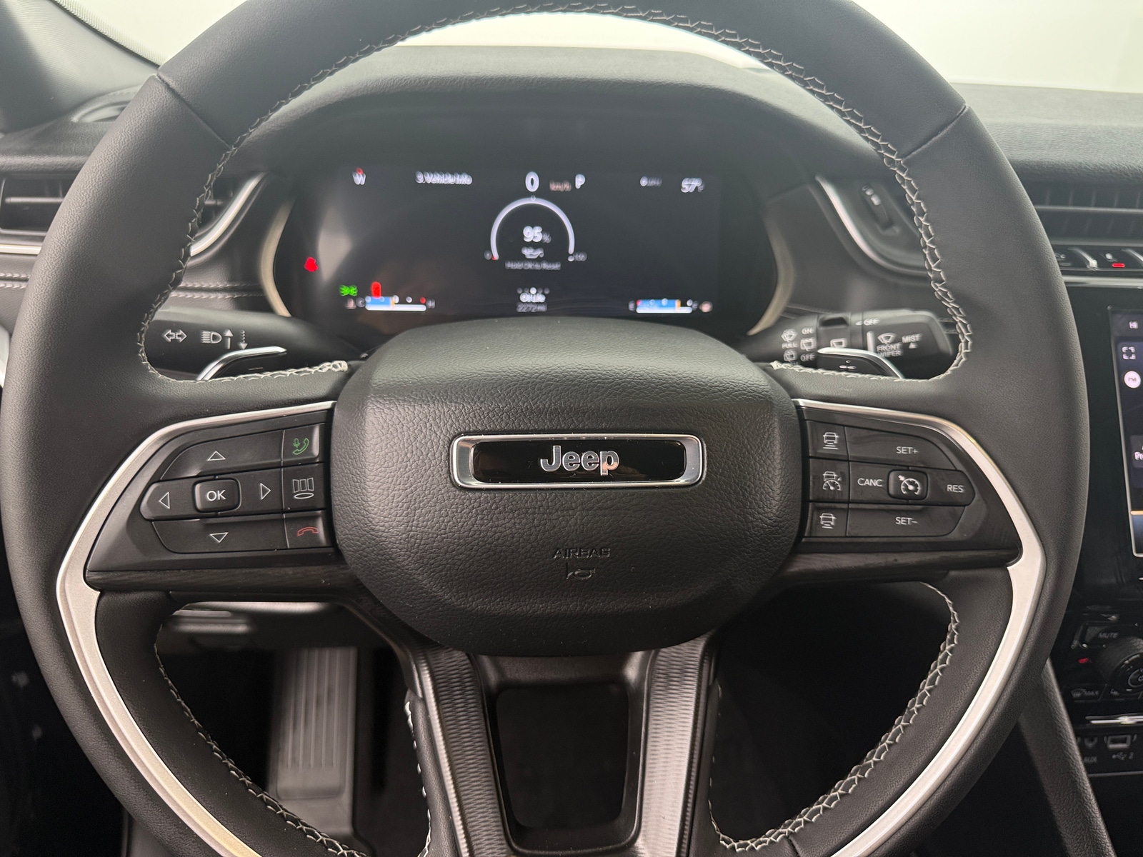 Thumbnail: 2025 Jeep Grand Cherokee - 5