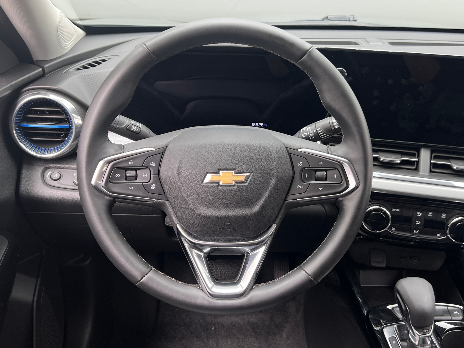 Thumbnail: 2025 Chevrolet Trax - 5