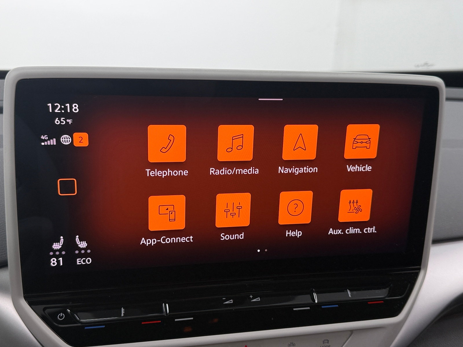 Thumbnail: 2021 Volkswagen ID.4 - 3