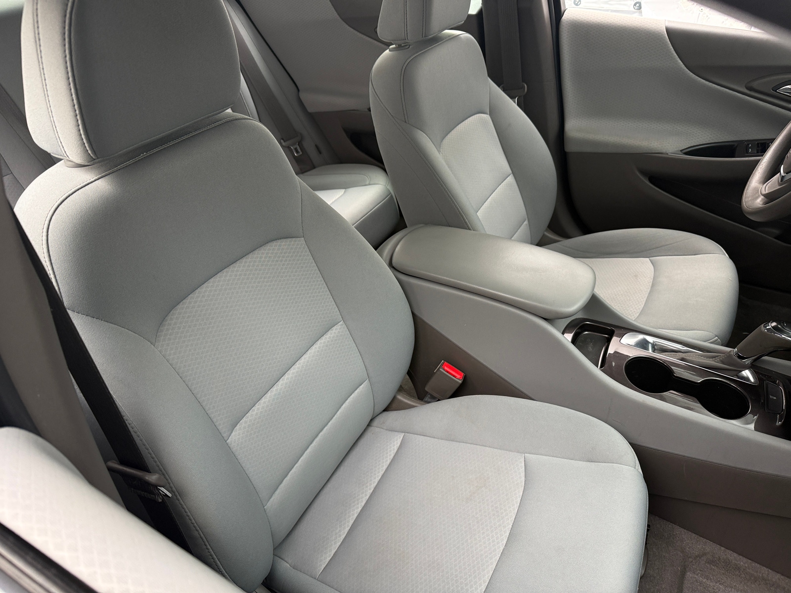 Thumbnail: 2019 Chevrolet Malibu - 2