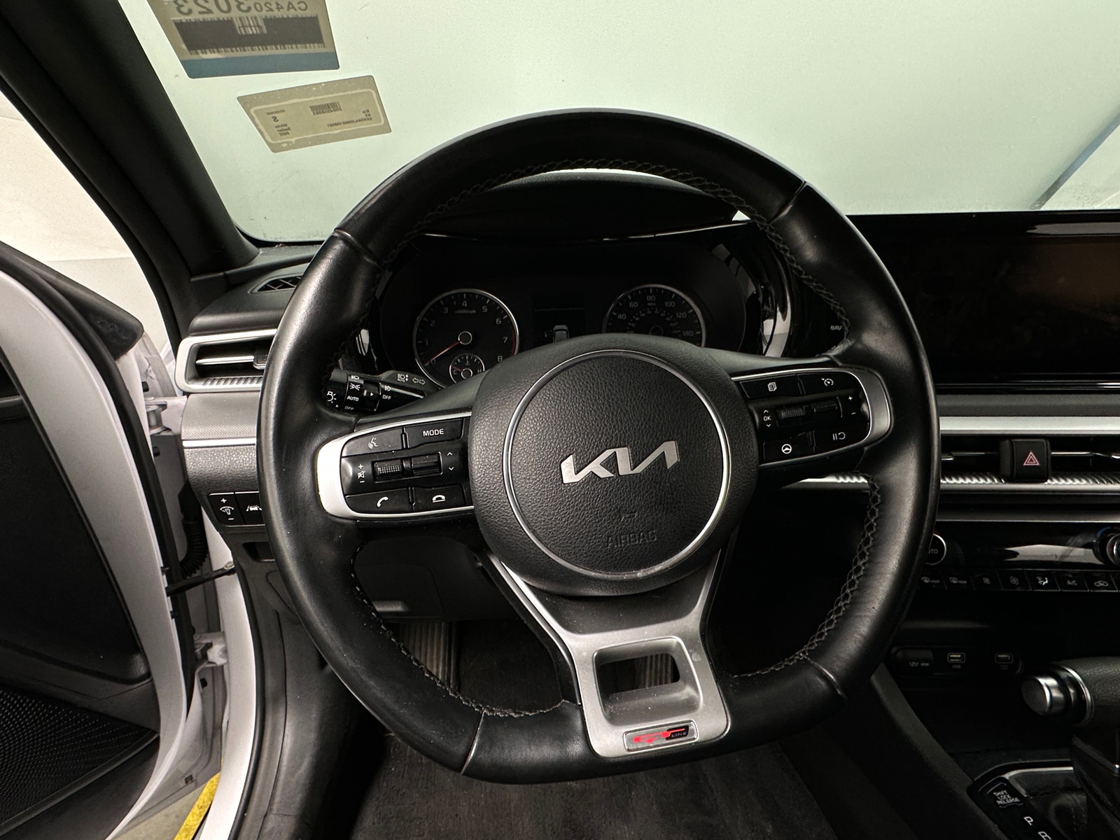 Thumbnail: 2022 Kia K5 - 4