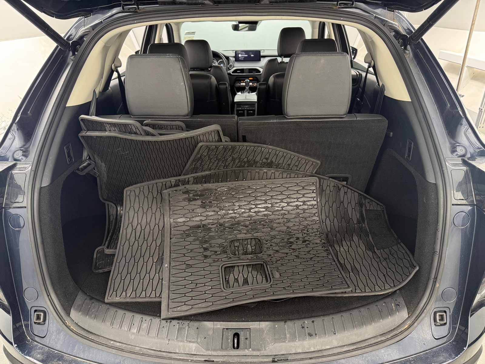 Thumbnail: 2023 Mazda CX-9 - 6