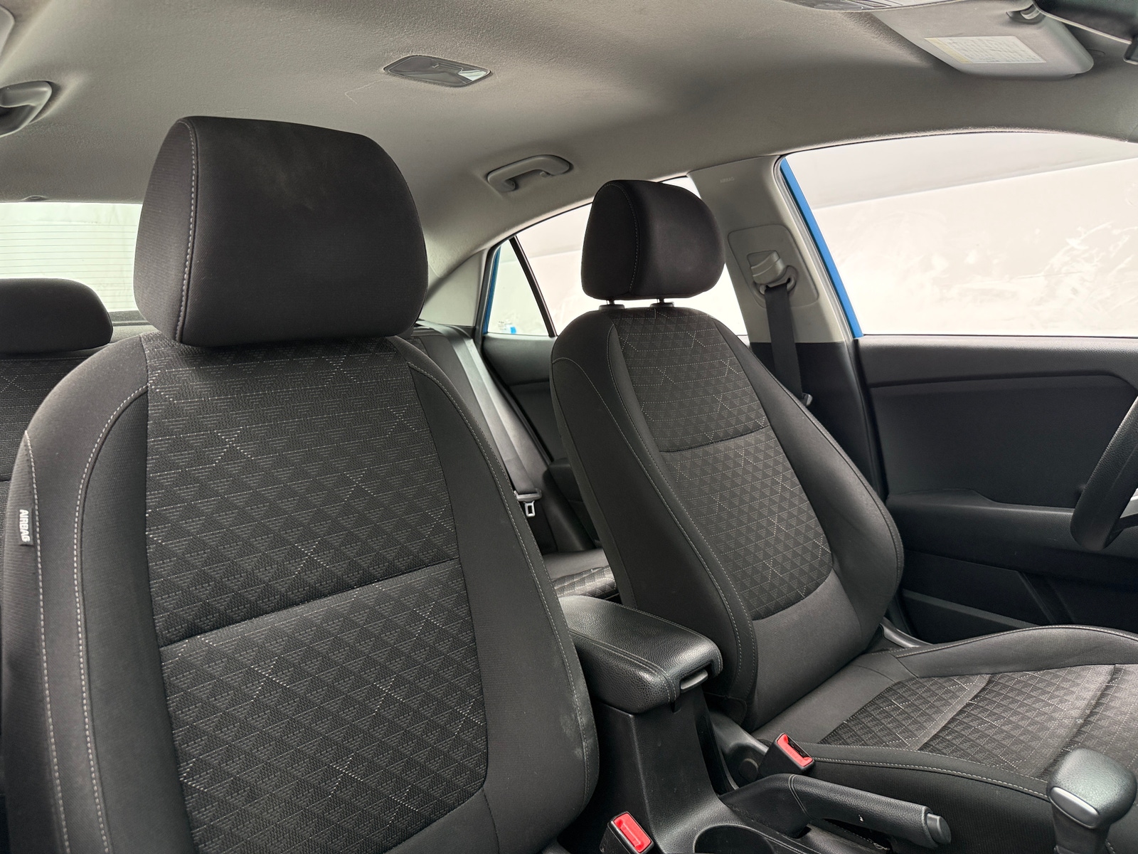 Thumbnail: 2022 Kia Rio - 2