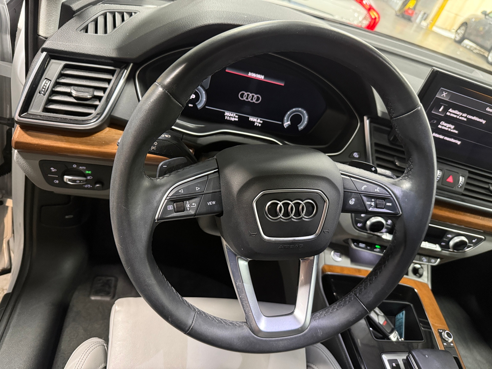 Thumbnail: 2023 Audi Q5 - 4