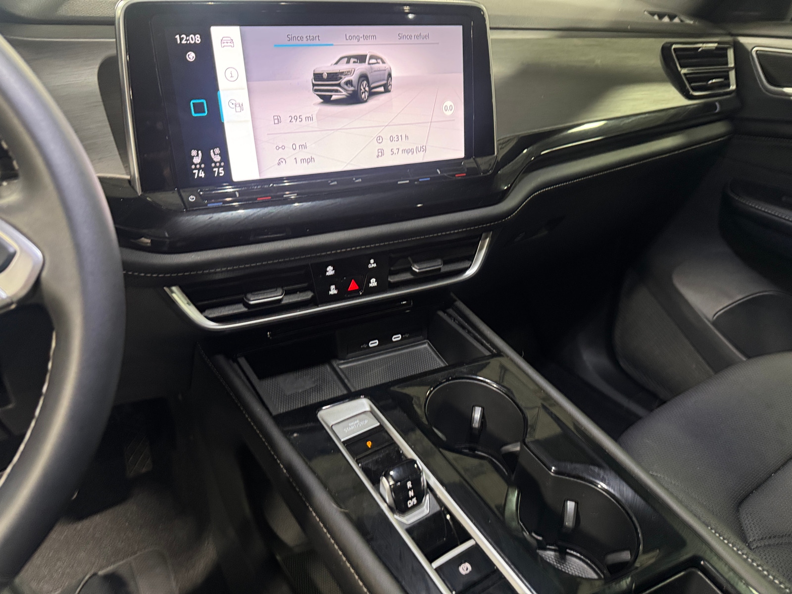 Thumbnail: 2024 Volkswagen Atlas - 4