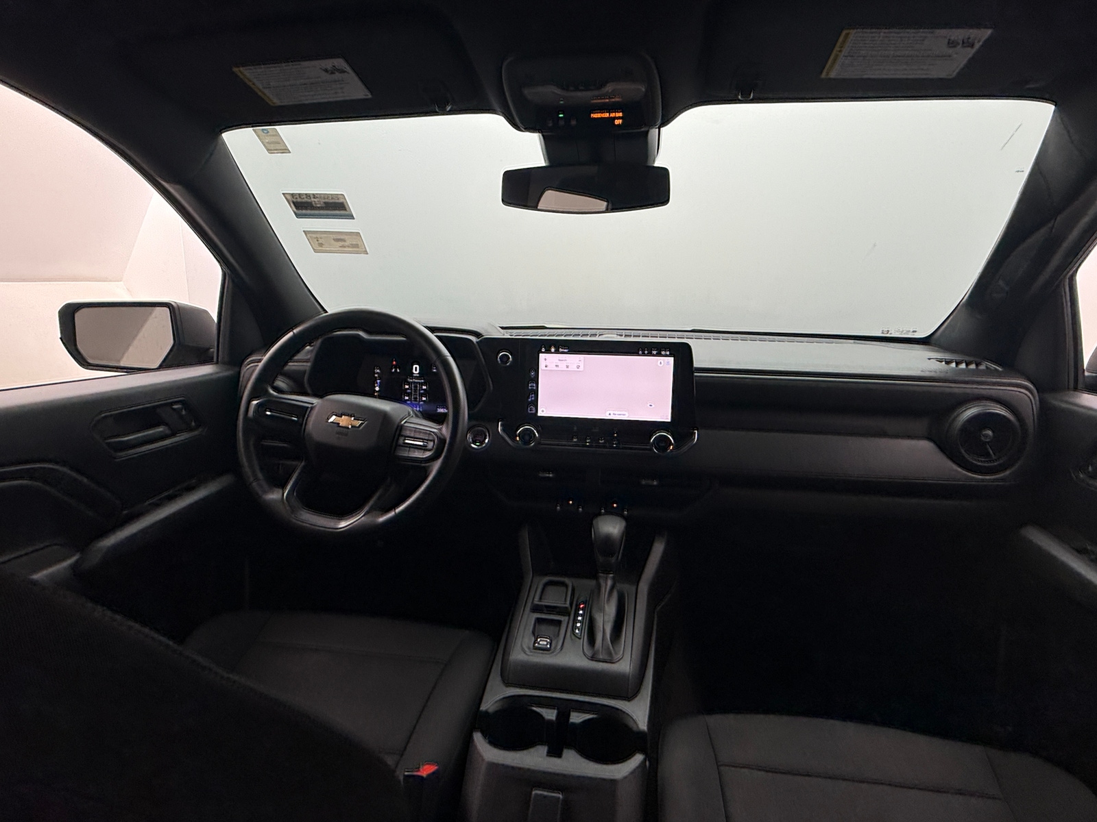 Thumbnail: 2023 Chevrolet Colorado - 3