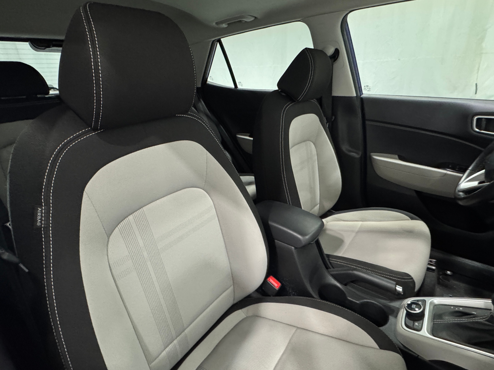 Thumbnail: 2021 Hyundai Venue - 2