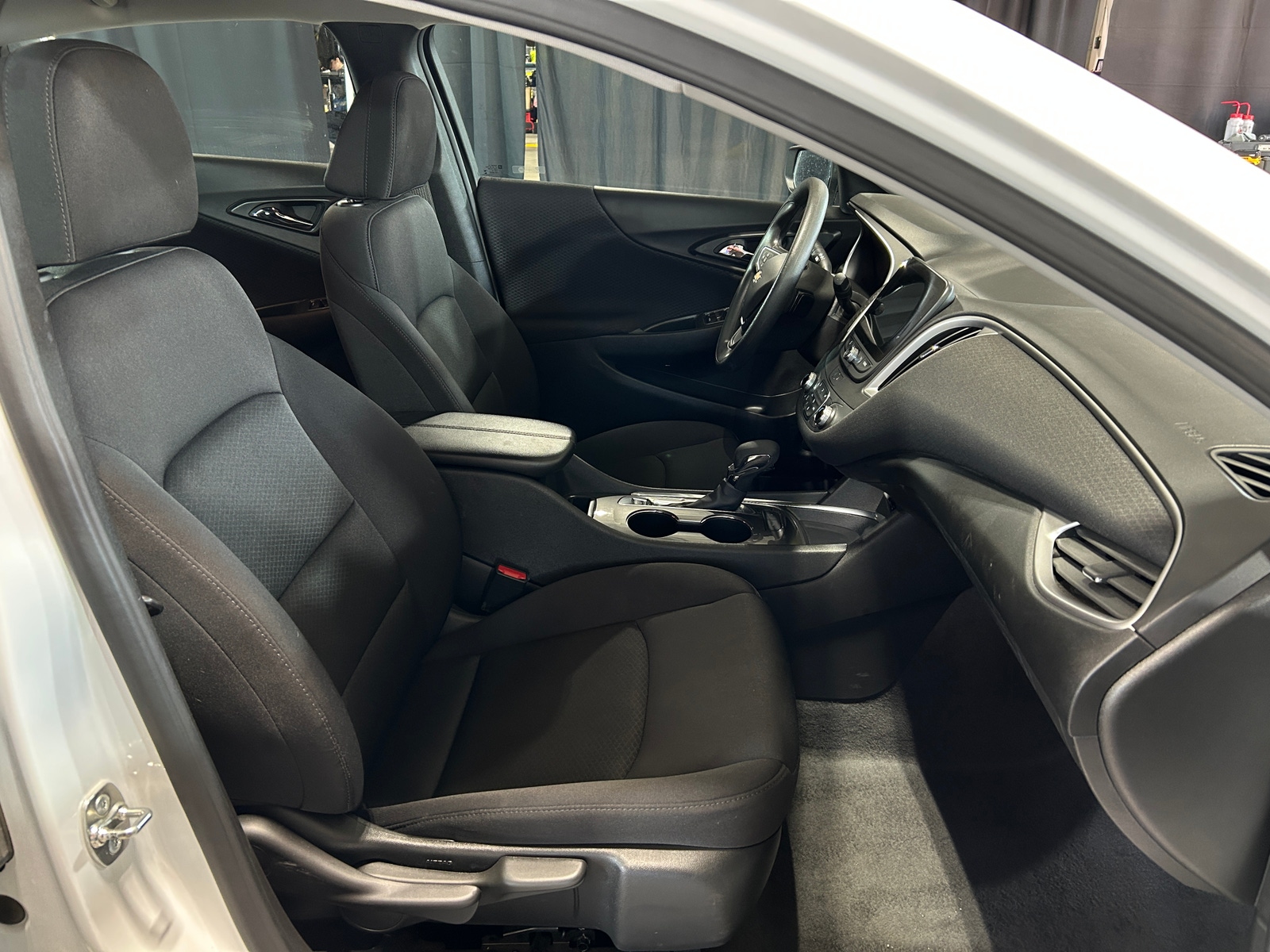 Thumbnail: 2024 Chevrolet Malibu - 2