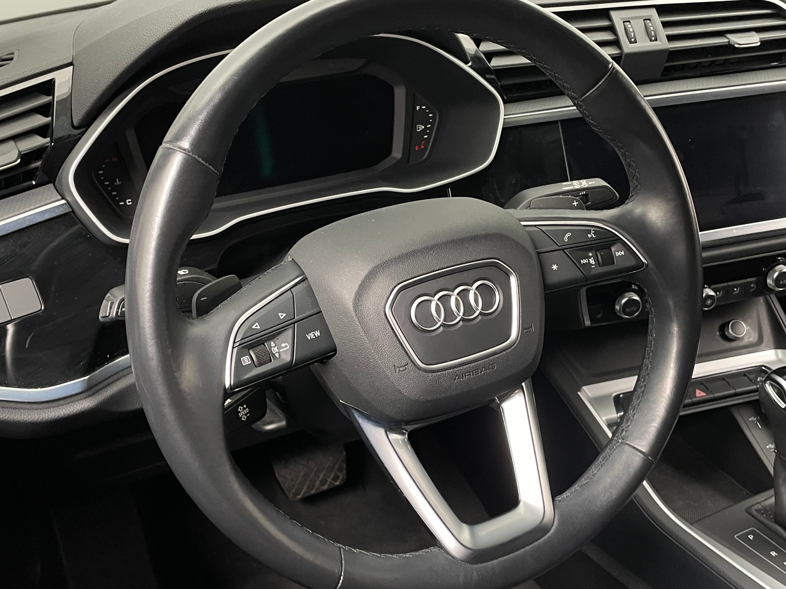 Thumbnail: 2021 Audi Q3 - 4