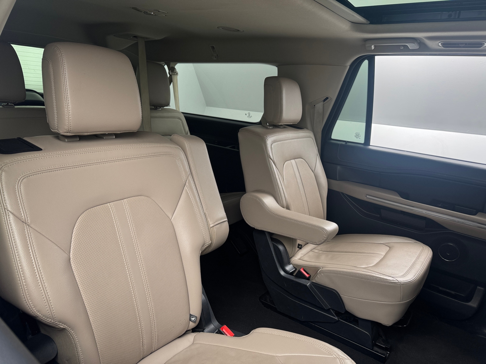 Thumbnail: 2024 Ford Expedition MAX - 5