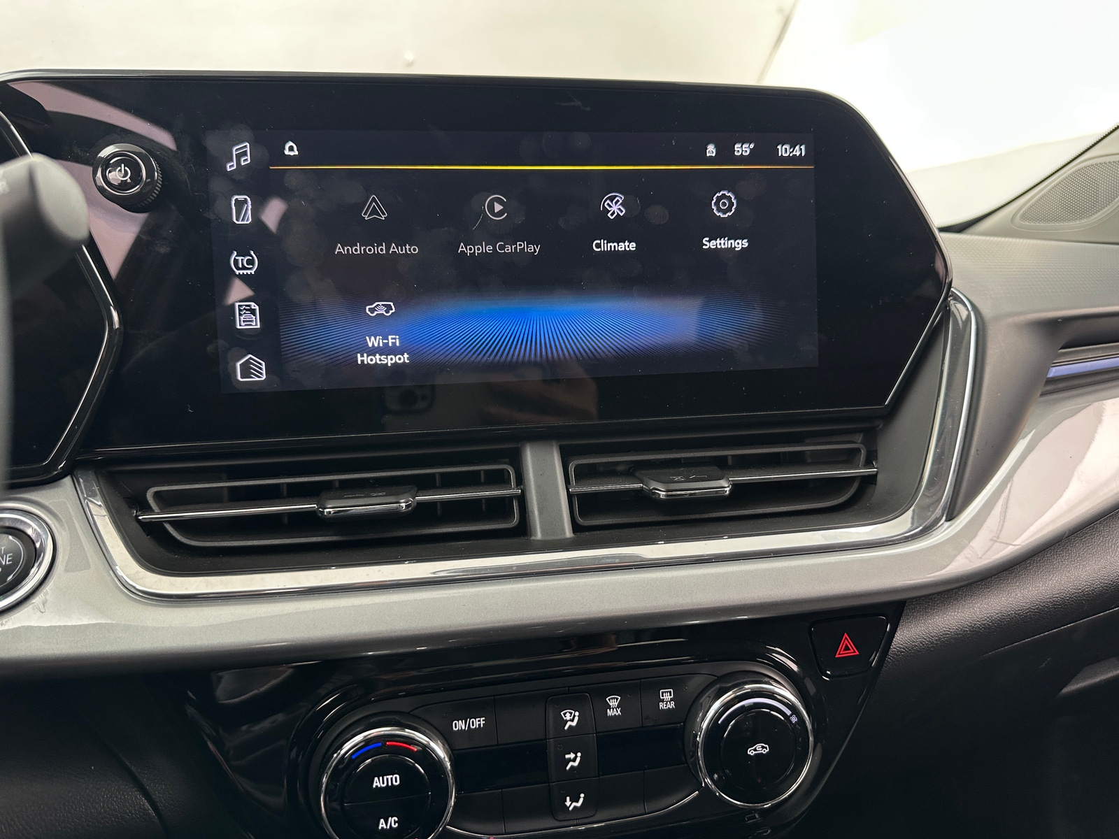 Thumbnail: 2025 Chevrolet Trax - 4