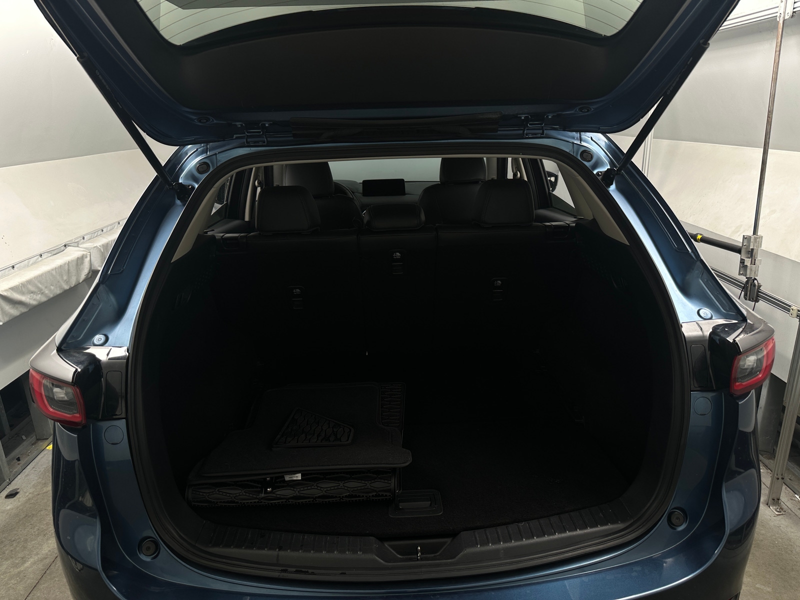 Thumbnail: 2022 Mazda CX-5 - 6