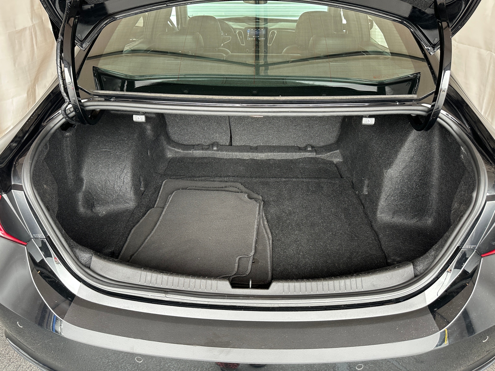 Thumbnail: 2024 Chevrolet Malibu - 6