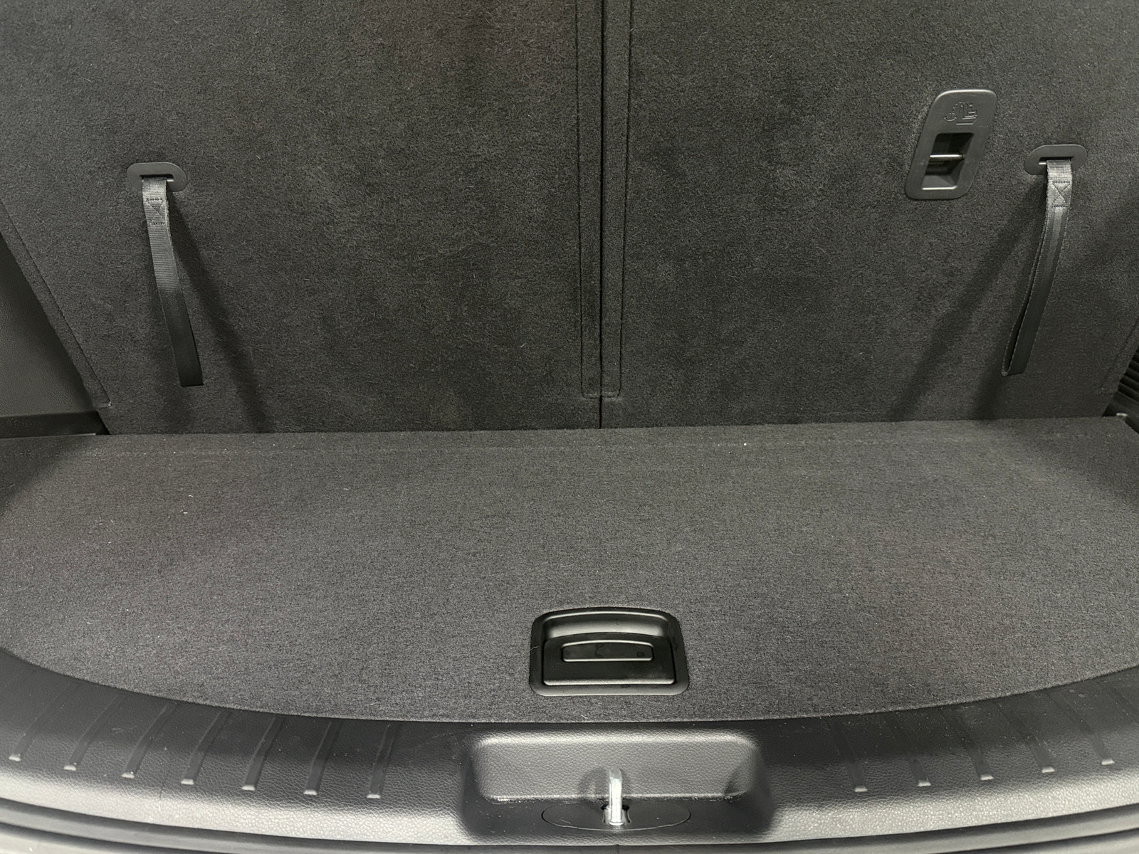 Thumbnail: 2018 Hyundai Santa Fe - 6