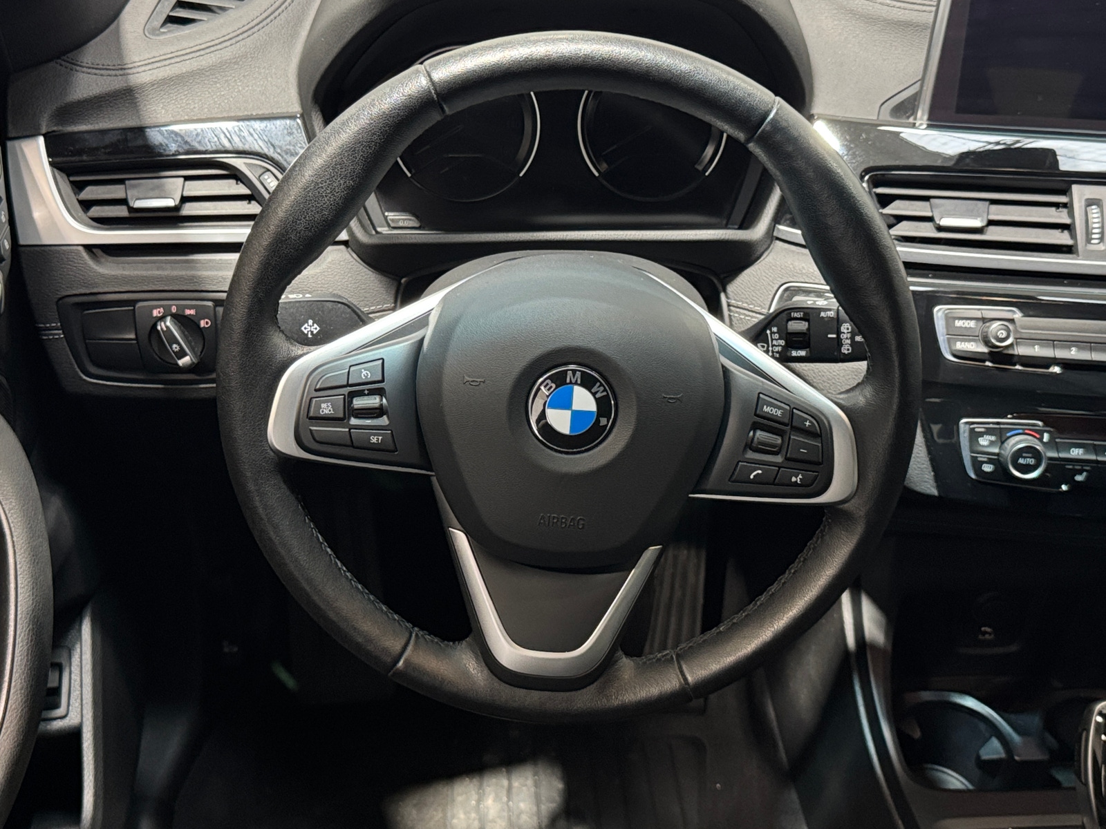 Thumbnail: 2022 BMW X1 - 4