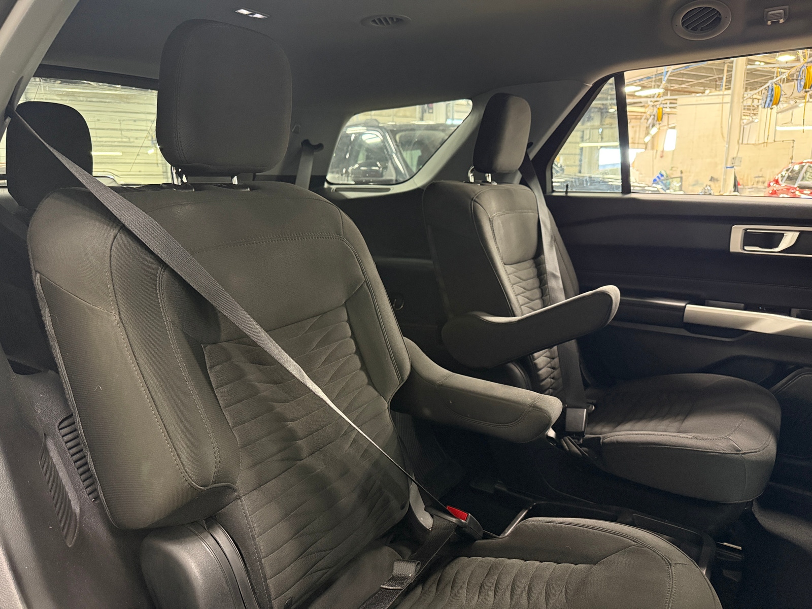 Thumbnail: 2021 Ford Explorer - 6