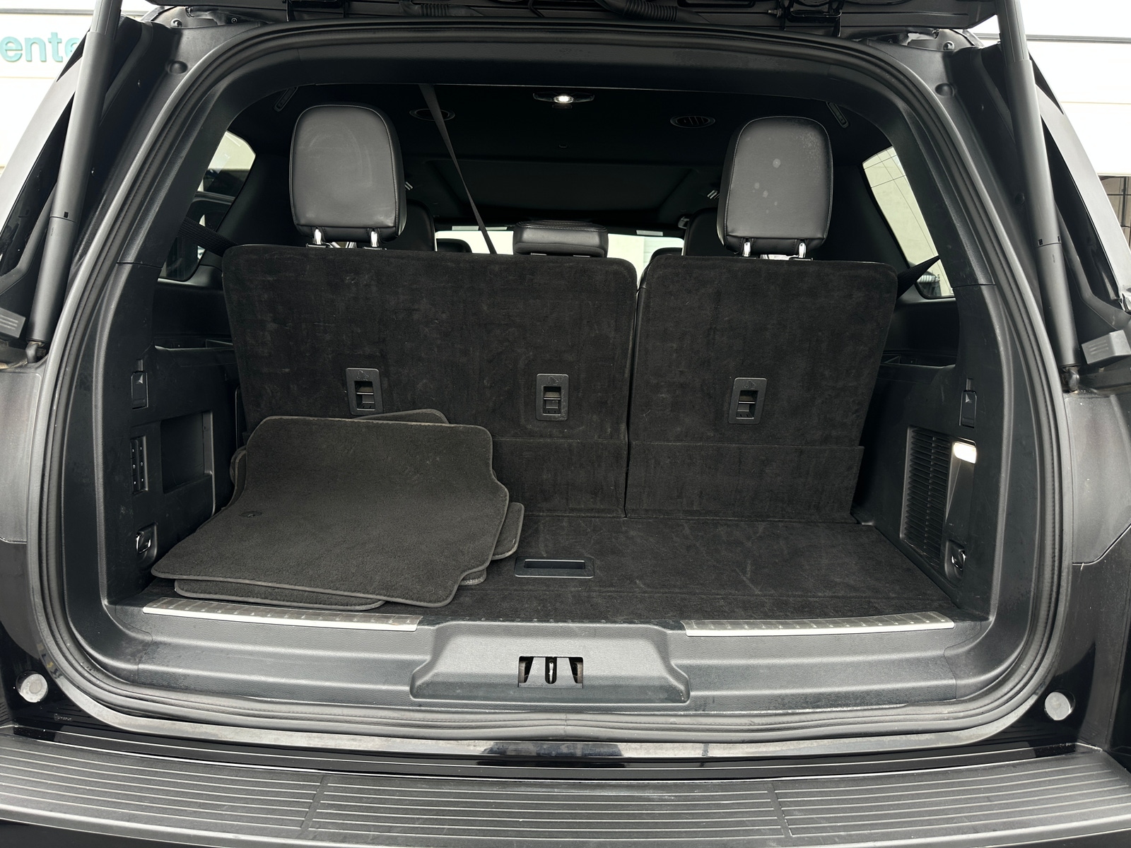 Thumbnail: 2024 Lincoln Navigator - 6