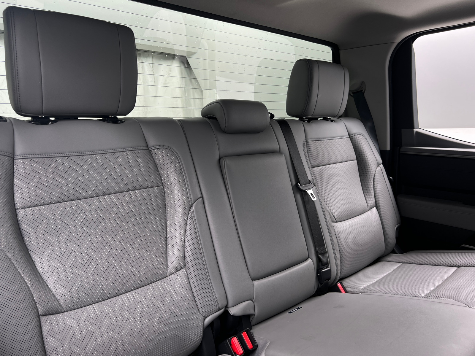 Thumbnail: 2022 Toyota Tundra - 5