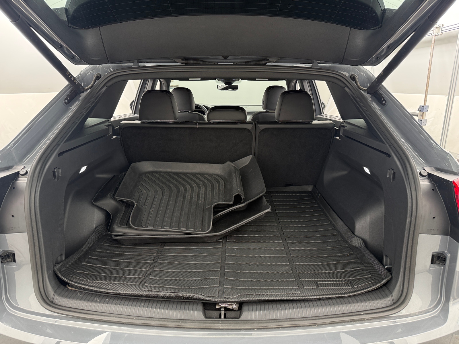 Thumbnail: 2025 Volkswagen Atlas - 7