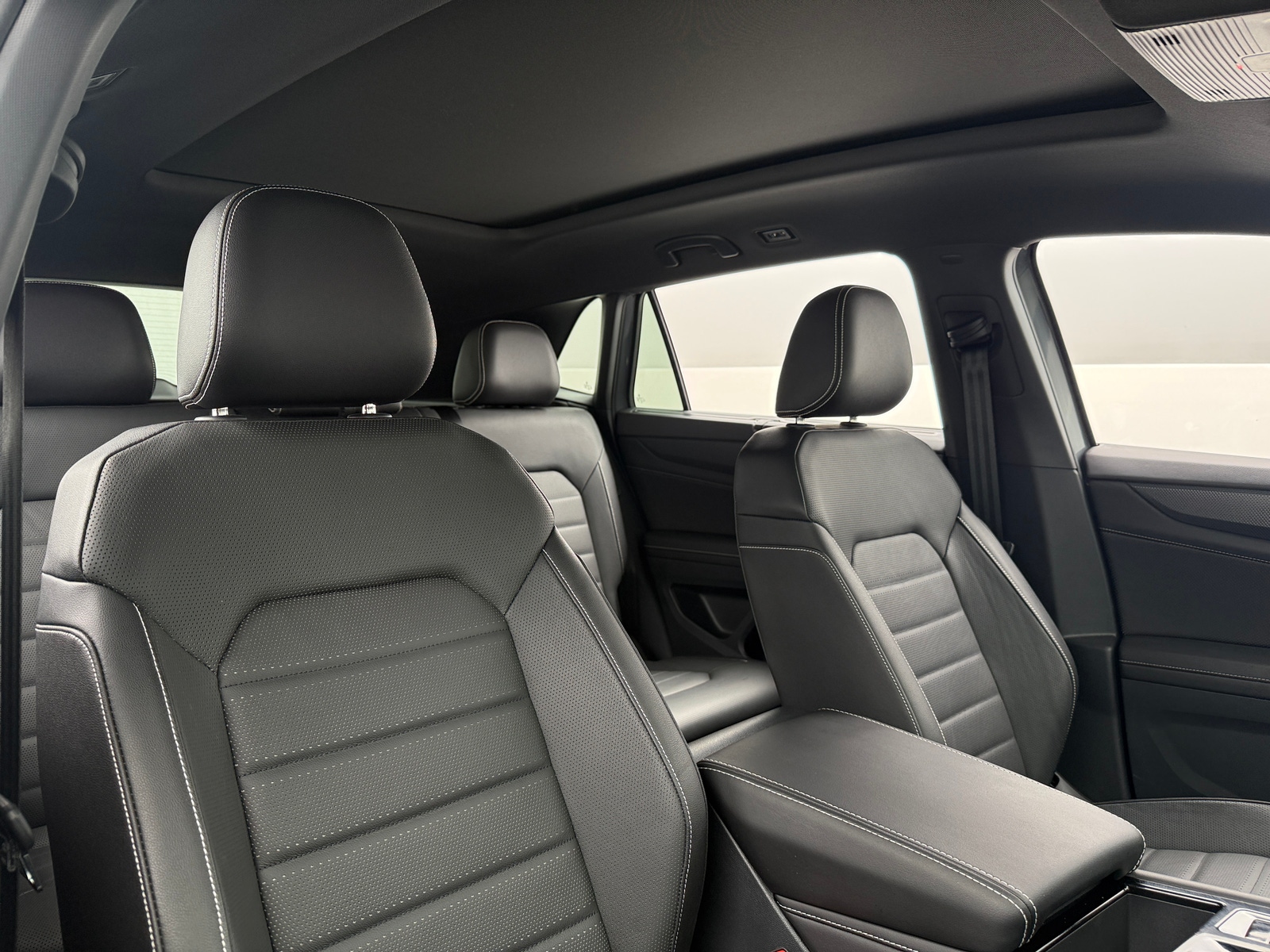 Thumbnail: 2025 Volkswagen Atlas - 2