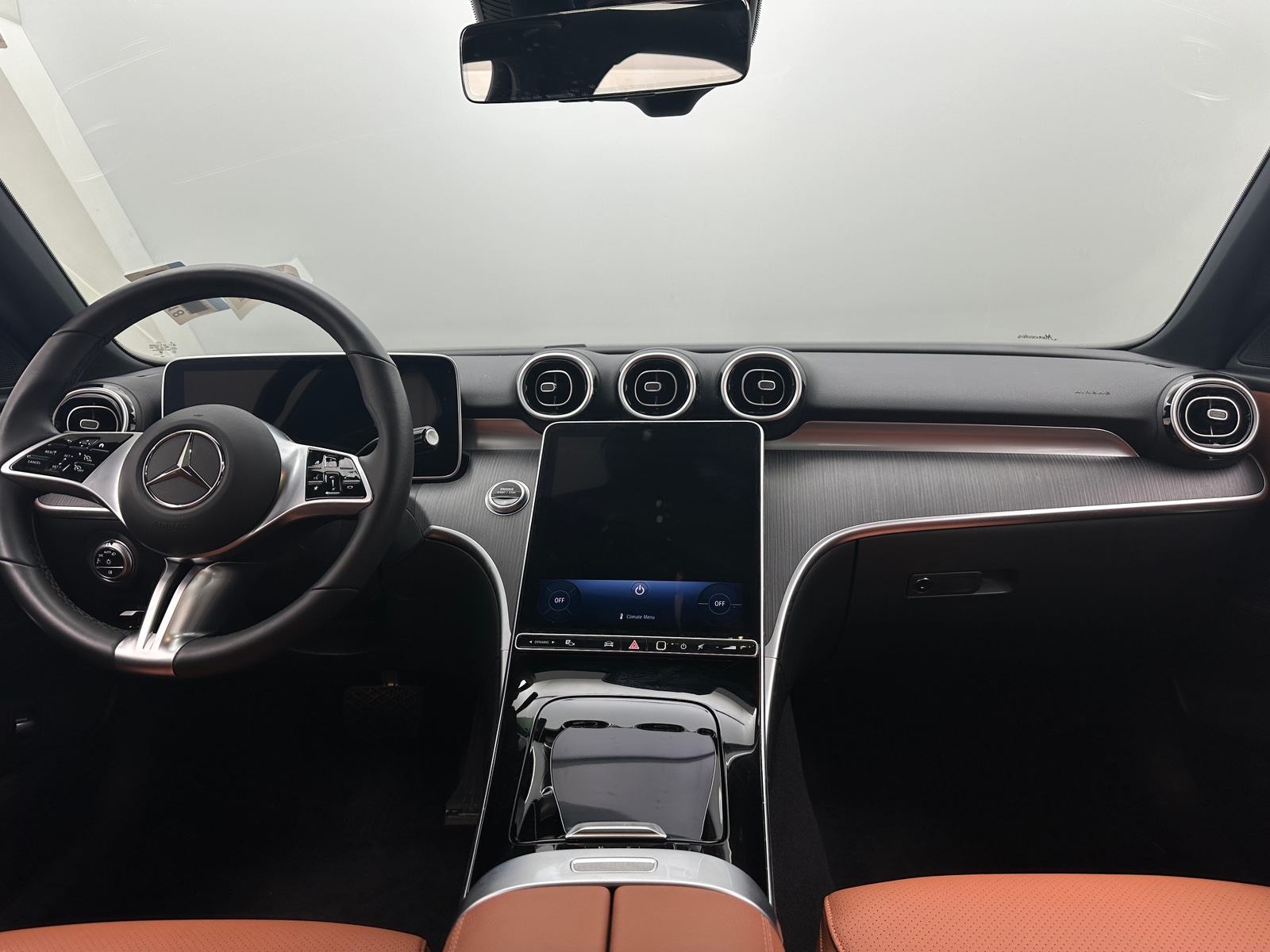 Thumbnail: 2025 Mercedes-Benz C-Class - 2