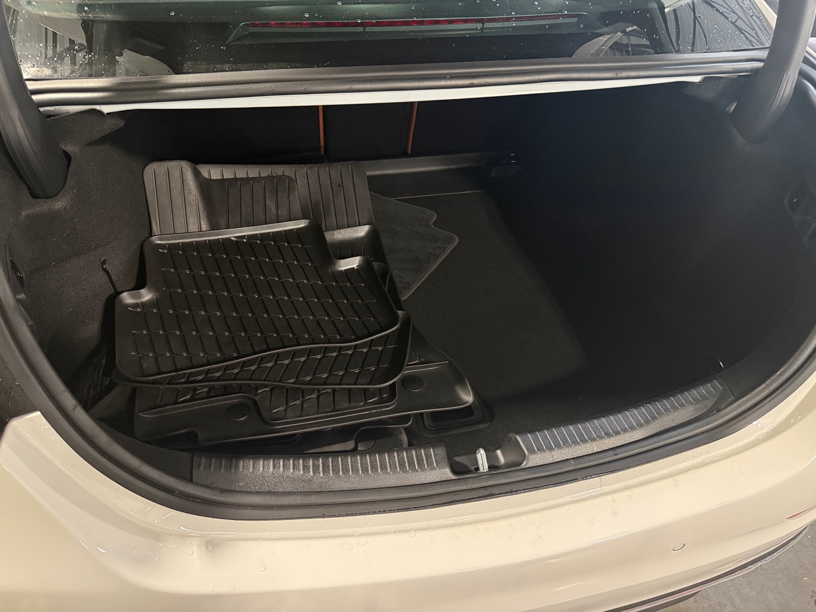 Thumbnail: 2025 Mercedes-Benz C-Class - 6