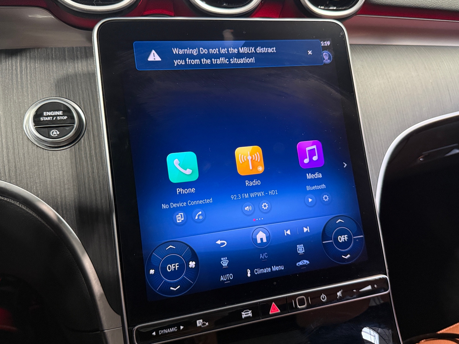 Thumbnail: 2025 Mercedes-Benz C-Class - 3