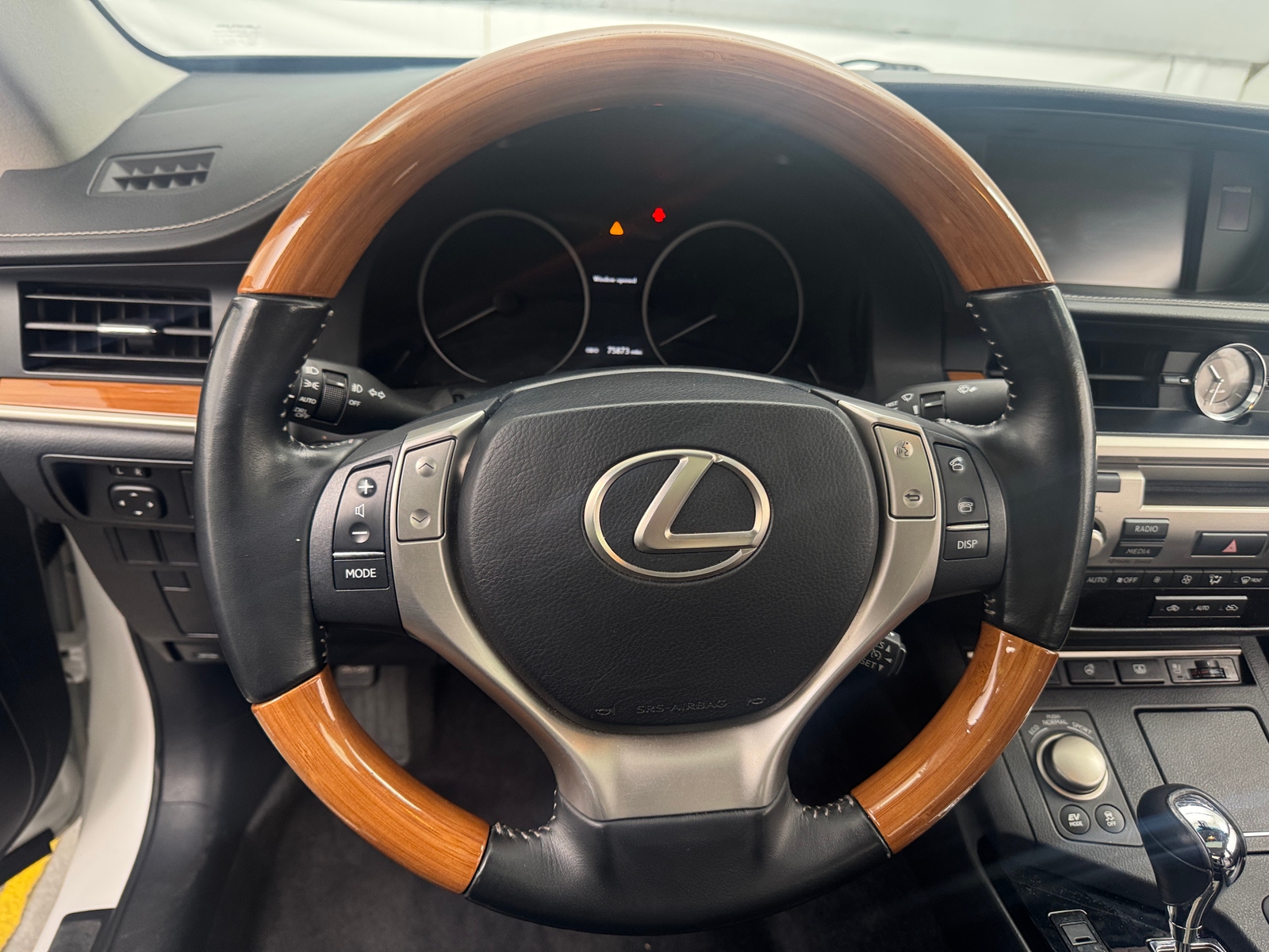 Thumbnail: 2015 Lexus ES - 4