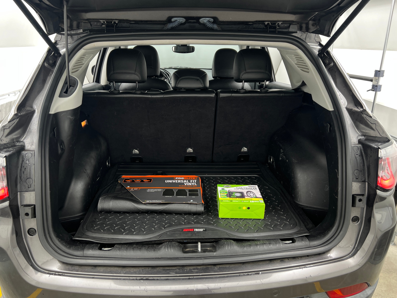 Thumbnail: 2018 Jeep Compass - 6