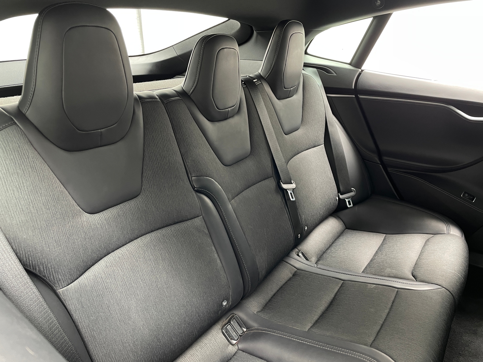 Thumbnail: 2018 Tesla Model S - 5