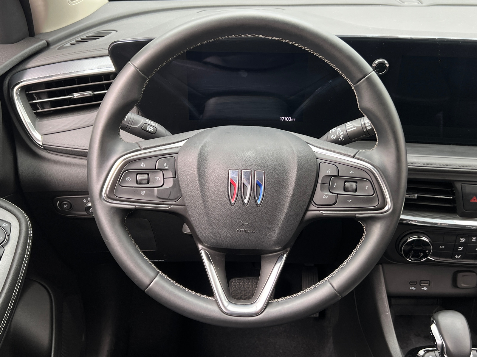 Thumbnail: 2025 Buick Encore GX - 4