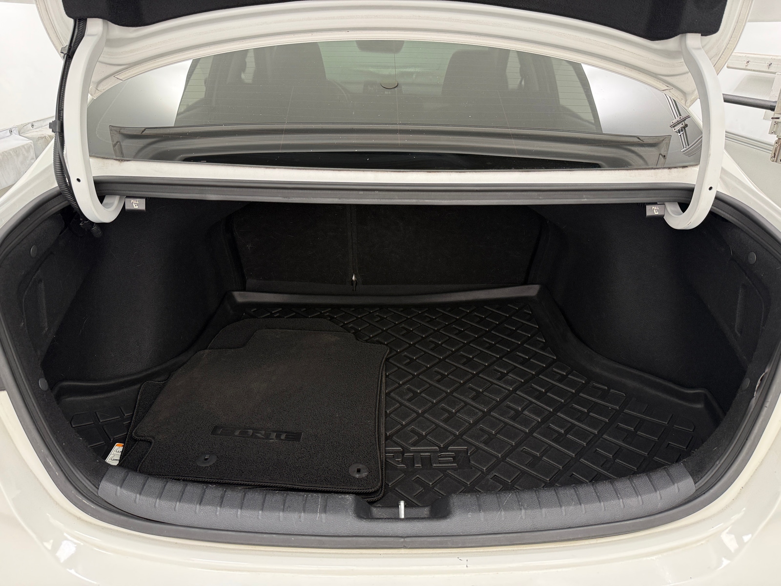 Thumbnail: 2019 Kia Forte - 7