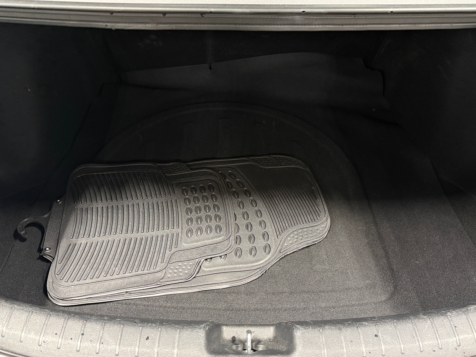 Thumbnail: 2024 Kia Forte - 7