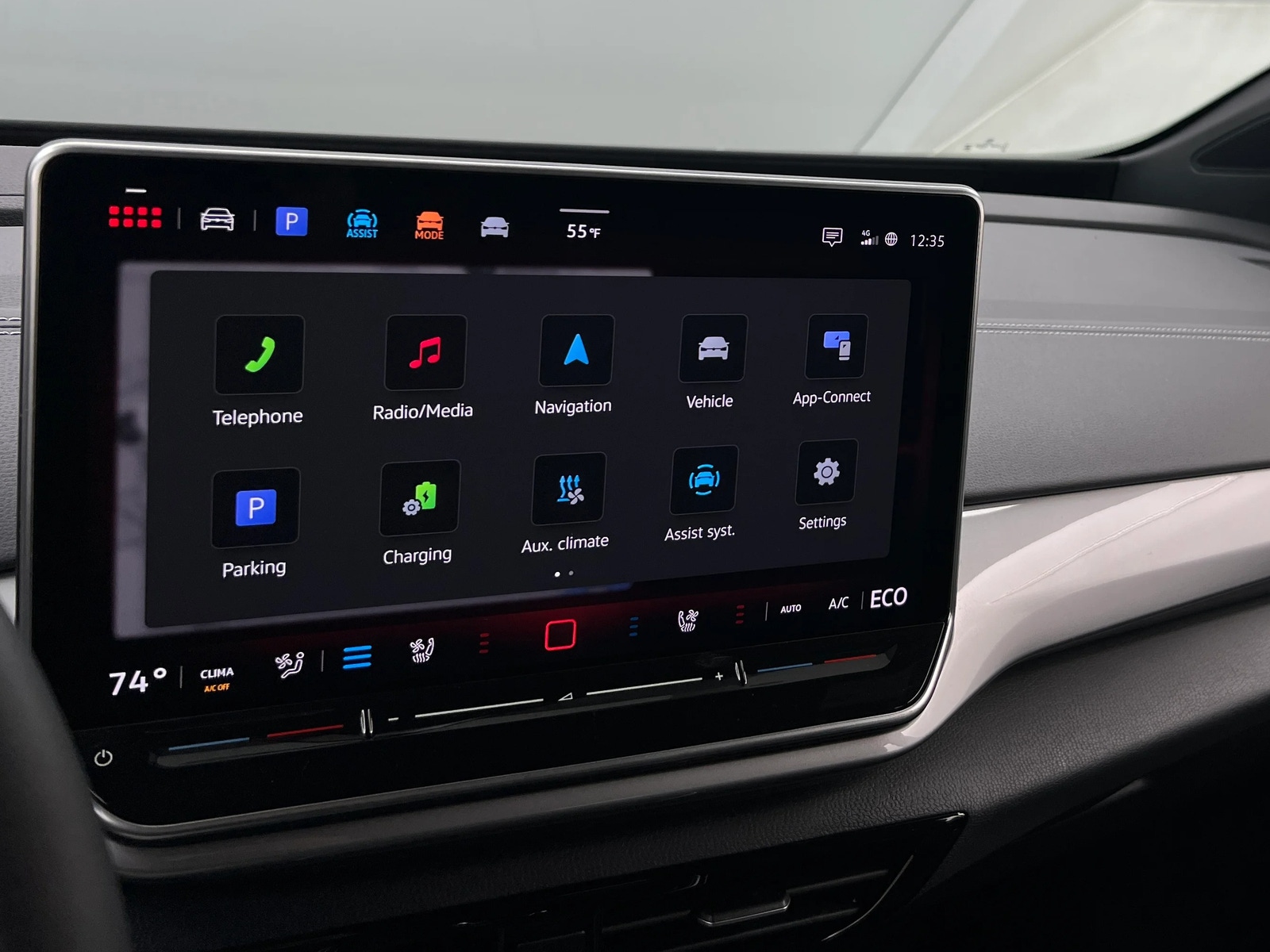 Thumbnail: 2024 Volkswagen ID.4 - 3