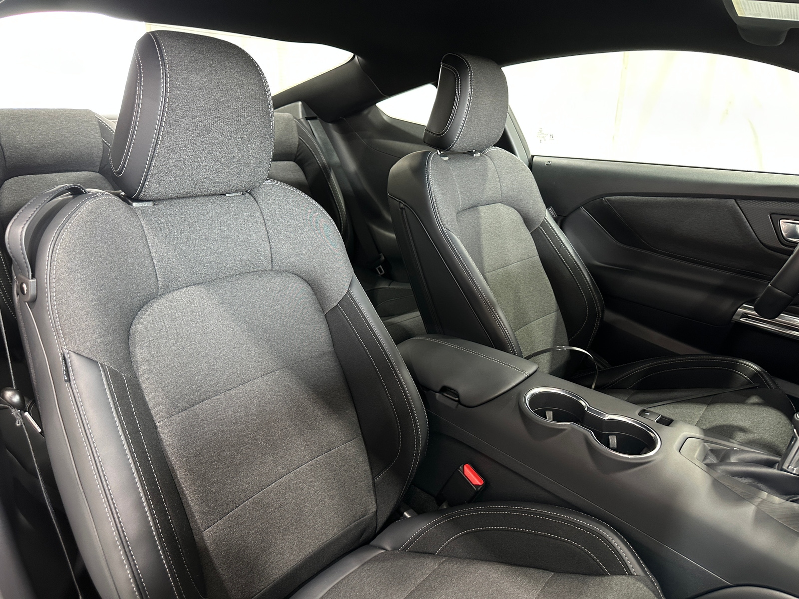 Thumbnail: 2025 Ford Mustang - 2