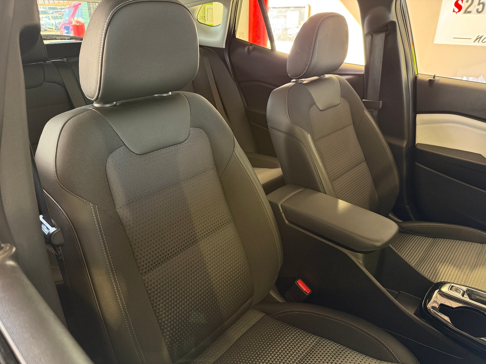 Thumbnail: 2025 Chevrolet Trax - 2