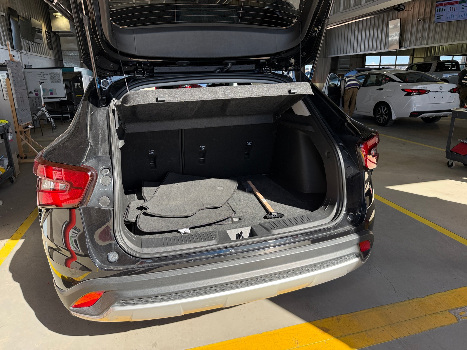 Thumbnail: 2025 Chevrolet Trax - 7