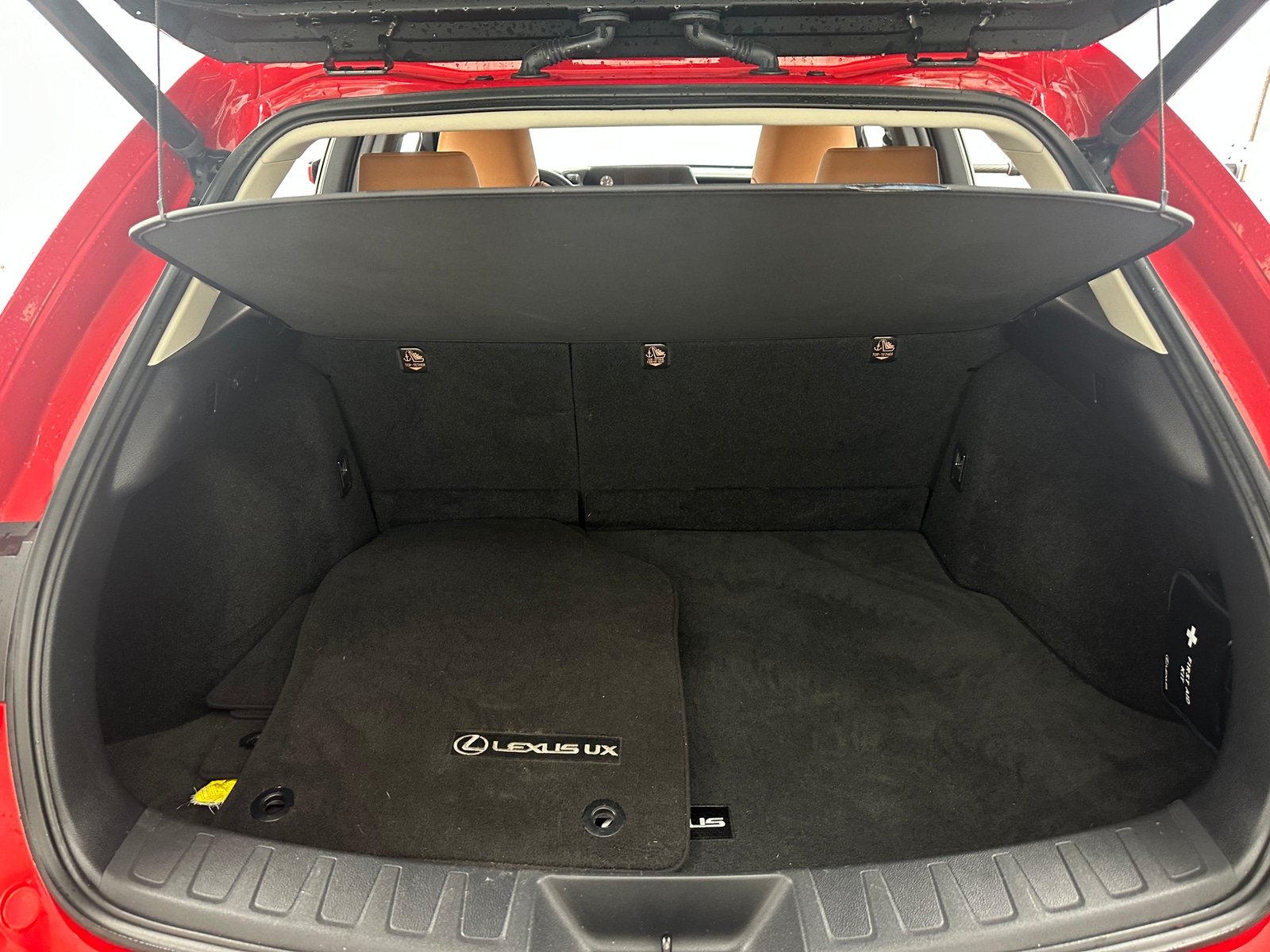 Thumbnail: 2019 Lexus UX - 6