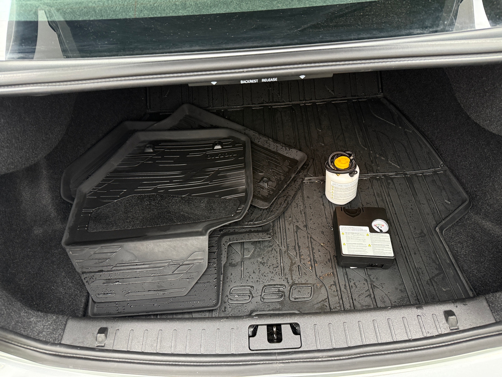 Thumbnail: 2018 Volvo S60 - 6